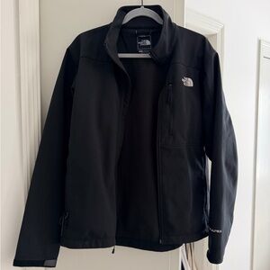 The North Face Black Men's Apex Softshell Jacket - M
